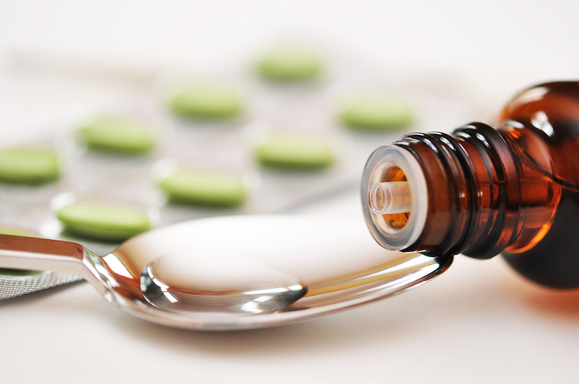 Wann Hustenstiller Und Wann Hustenlöser www.bronchipret.de